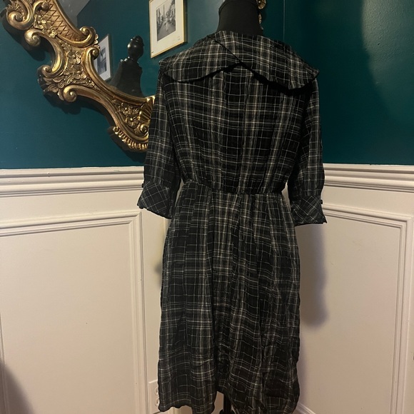Beautiful Plaid Dress Small - Picture 5 of 6